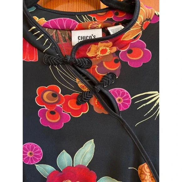 Chico's Travelers Mandarin Wrap Top Floral Asian Print Size 3 (XL) - Picture 4 of 12